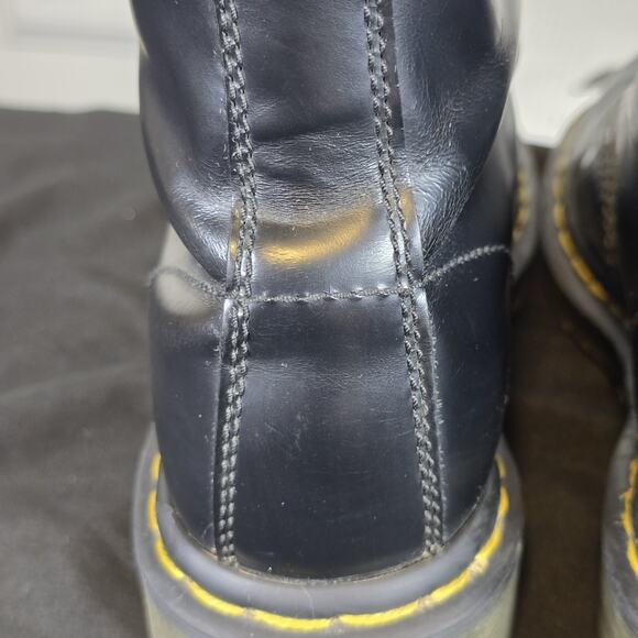 Dr. Martens 1460 Women's Original Smooth Leather Lace Up Boots - Black, Size 6 - Picture 10 of 11